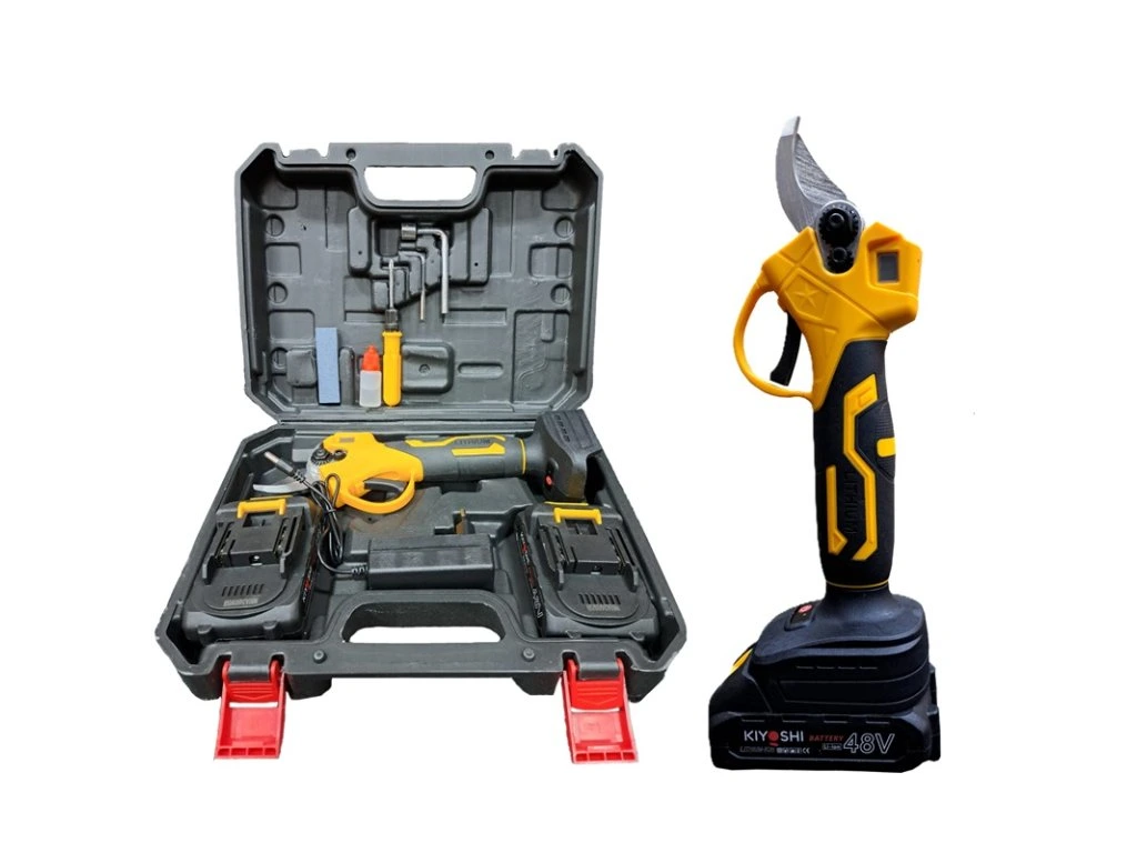 Секатор Makita